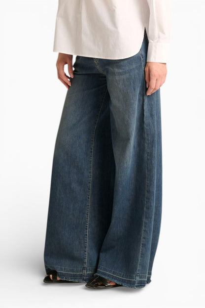 Wide leg