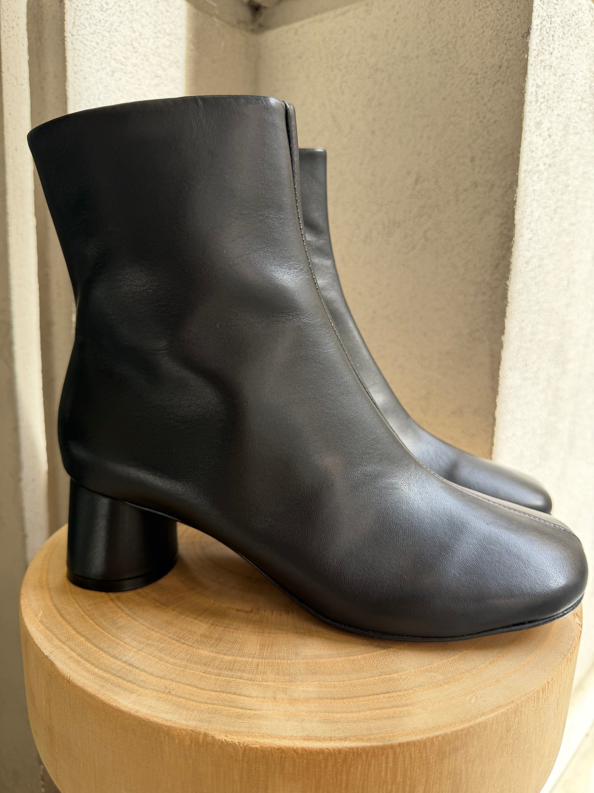 Stivale con zip laterale