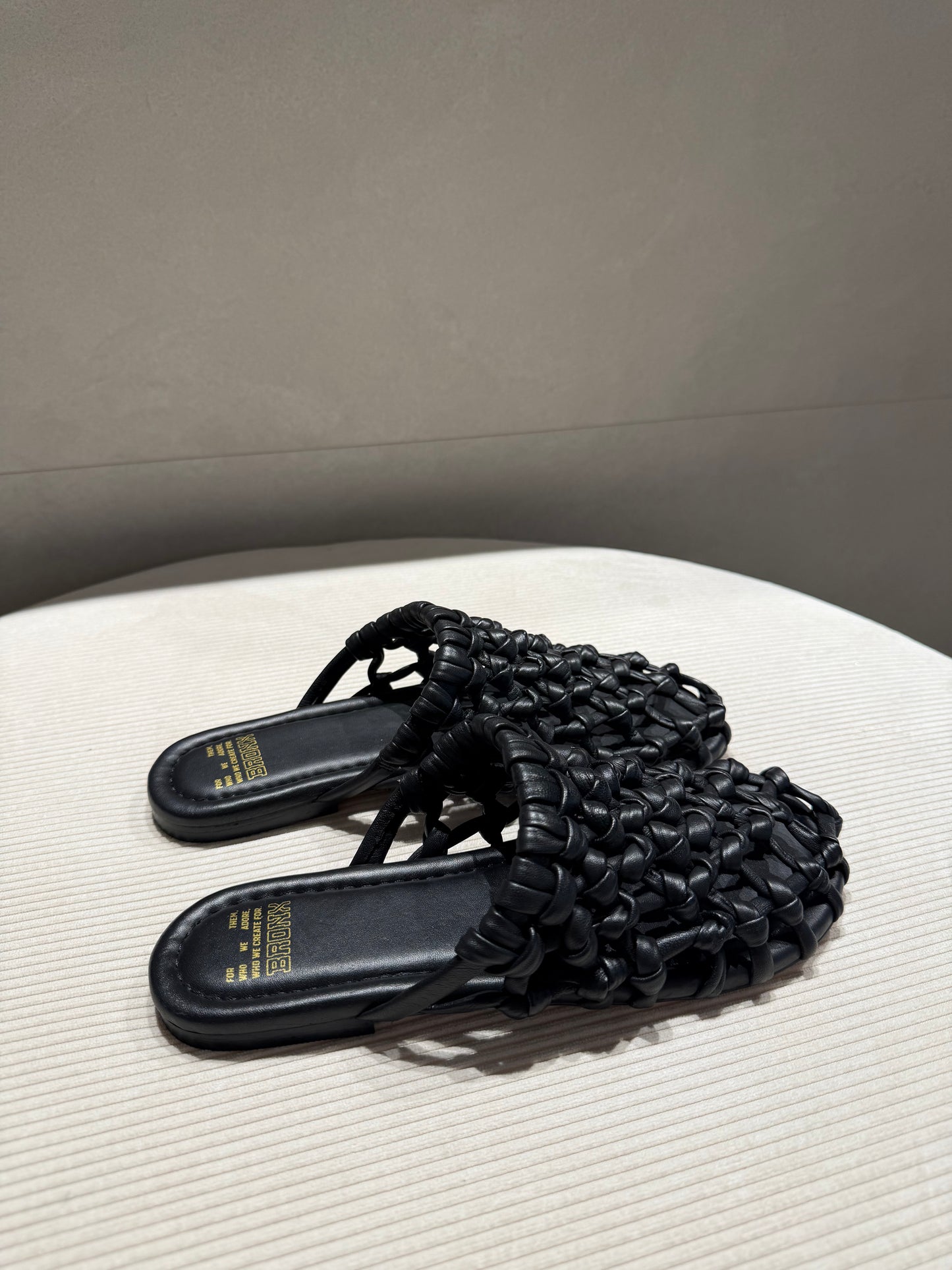 Slipper nere