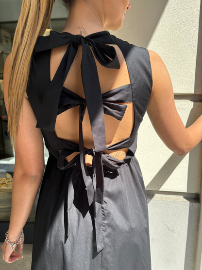 Abito cut out