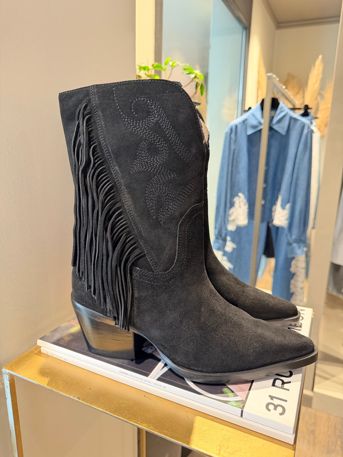Texano Suede