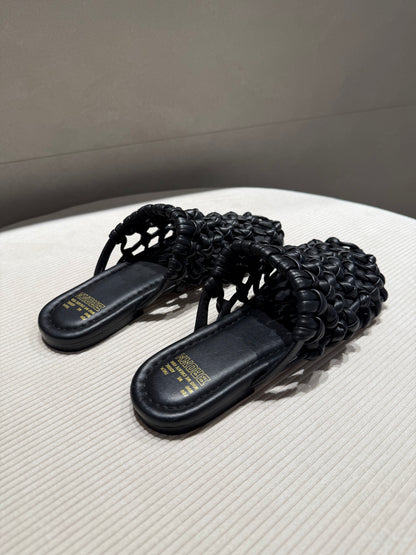 Slipper nere
