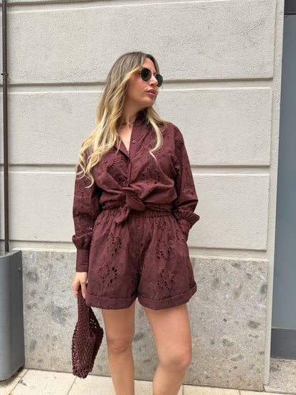 Completo burgundi