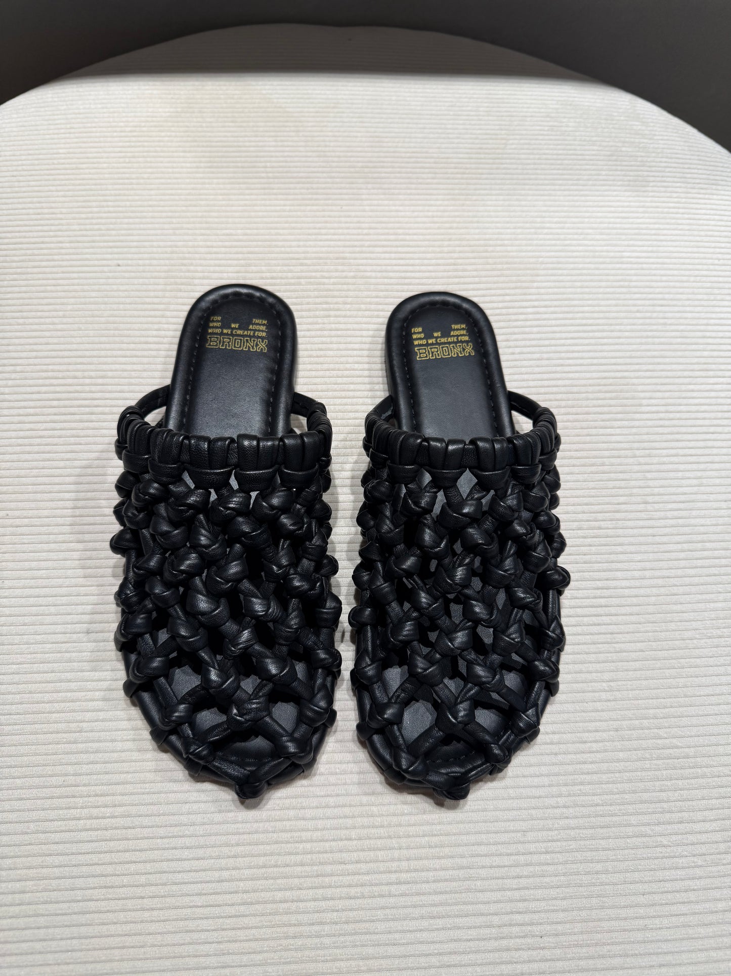 Slipper nere